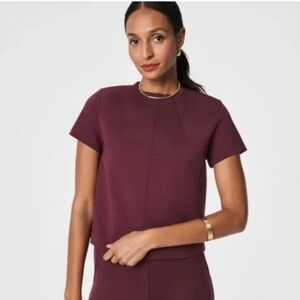 NWT SPANX The Perfect Funnel Top in Chianti Size Small